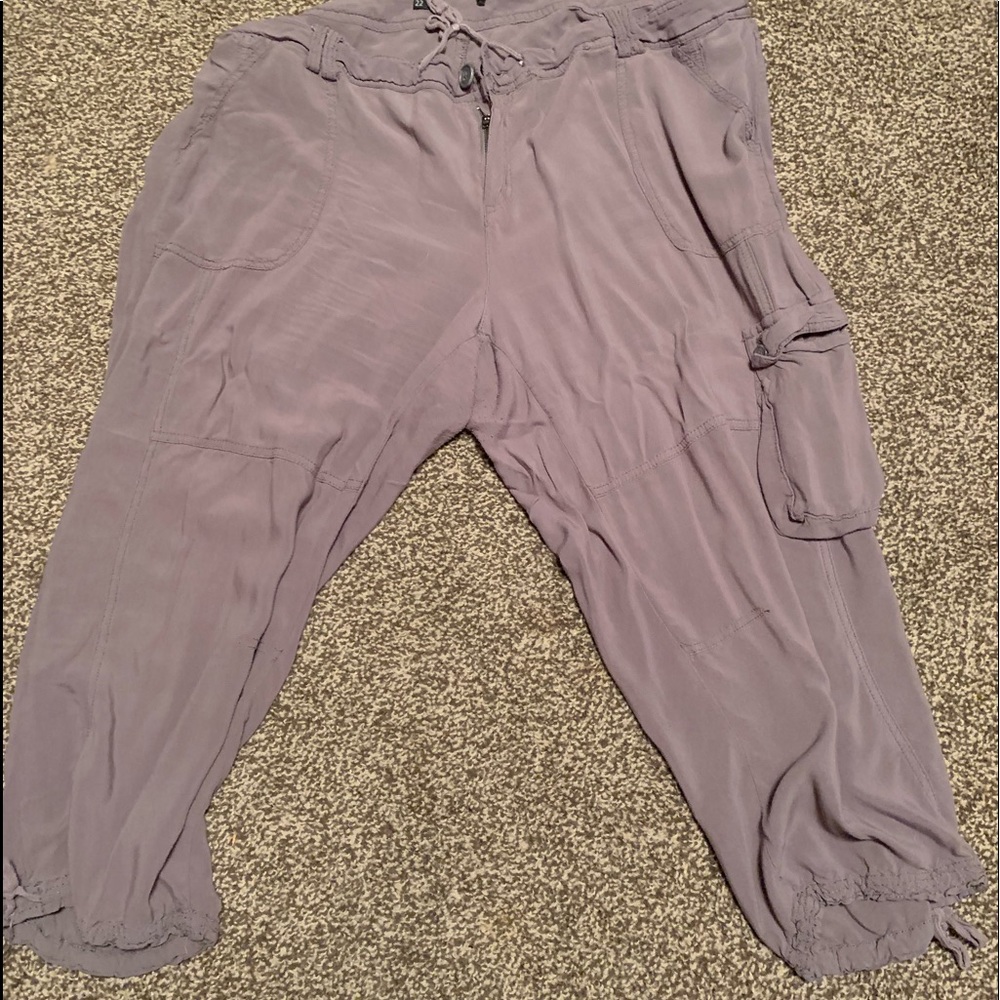 Capri pants
